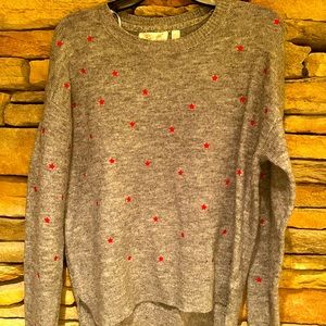 Beautiful gray sweater